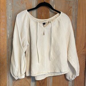 Universal Thread peasant shirt